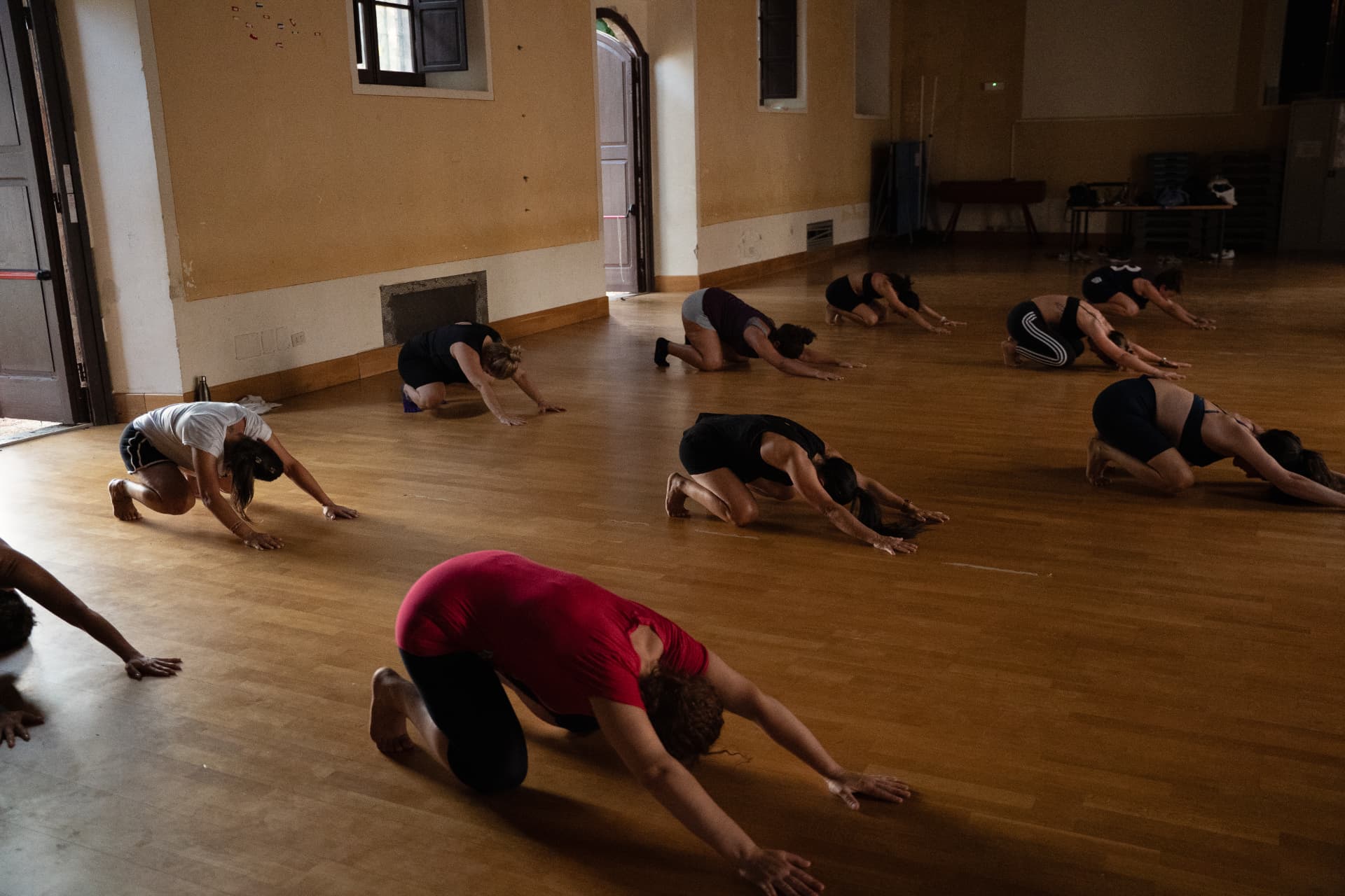 Gruppo durante una sequenza a terra